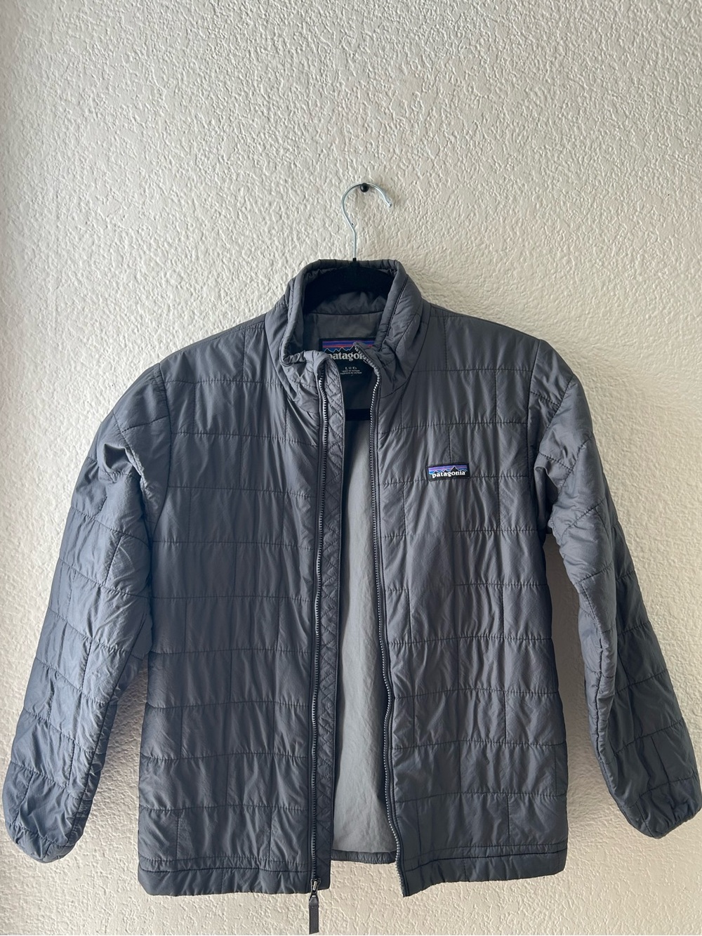 Boys Patagonia nano puff zip up quilt jacket grey